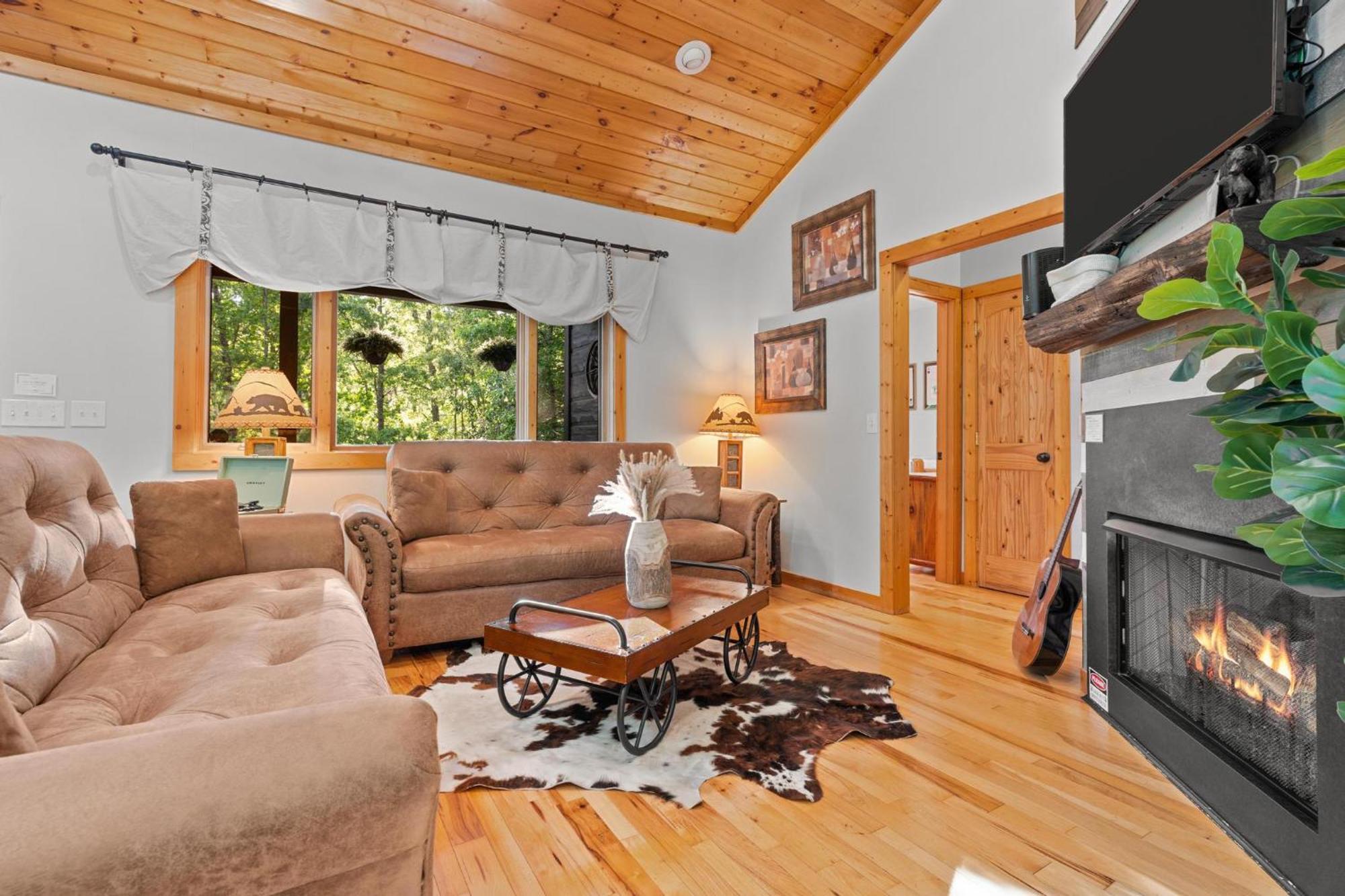 Lux Mtn Cabin - Hot Tub, Fire Pit, Game Room Franklin Exterior foto