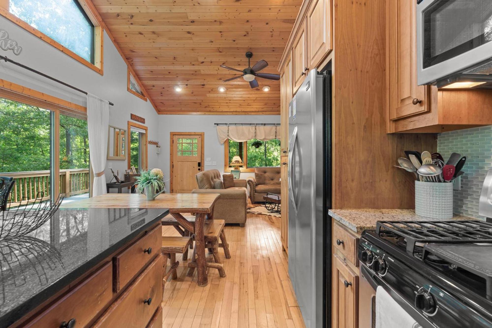 Lux Mtn Cabin - Hot Tub, Fire Pit, Game Room Franklin Exterior foto