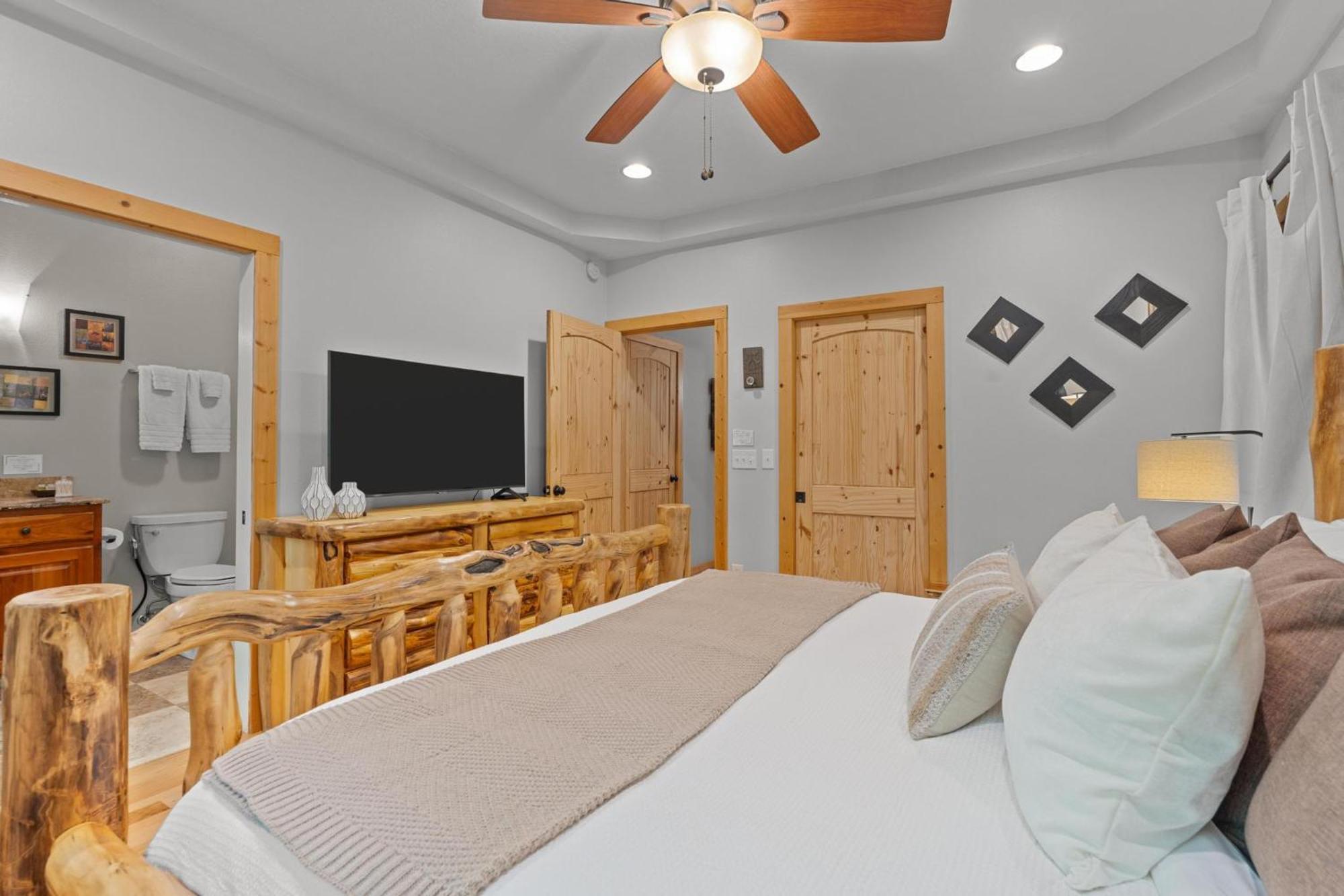 Lux Mtn Cabin - Hot Tub, Fire Pit, Game Room Franklin Exterior foto